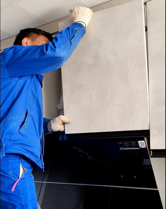 客戶說當初追媳婦就是靠著一手好廚藝才娶到家的，所以廚房是兩個人溫存的地方